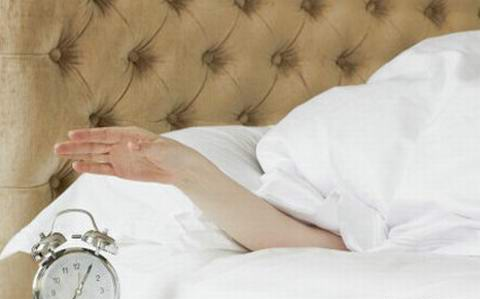 睡覺時習慣把頭蒙在被子裡，有什麼危害嗎？