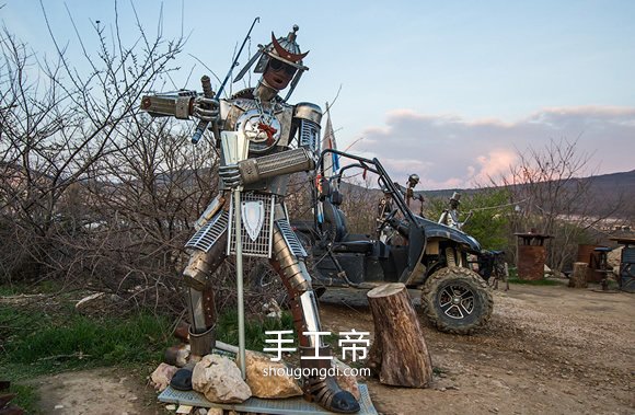 用車輛廢棄零件DIY制作的變形金剛機器人模型 -  www.shougongdi.com