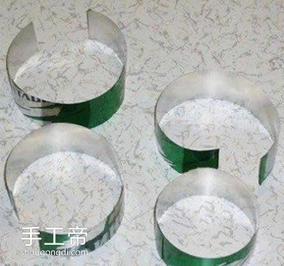 用易拉罐制作餅干模具 自制餅干模具廢物利用 -  www.shougongdi.com