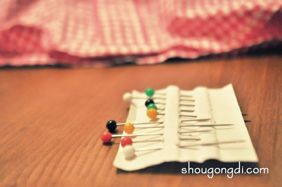 舊襯衫改造抱枕套圖片 抱枕套用舊襯衫做的方法 -  www.shougongdi.com