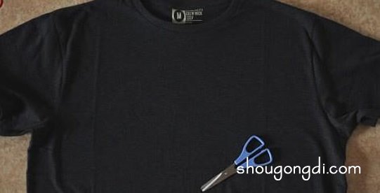 T恤DIY圖案簡單方法 舊T恤改造文字制作步驟 -  www.shougongdi.com