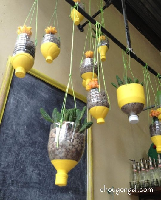 飲料瓶廢物利用DIY制作懸掛式花盆架的方法 -  www.shougongdi.com