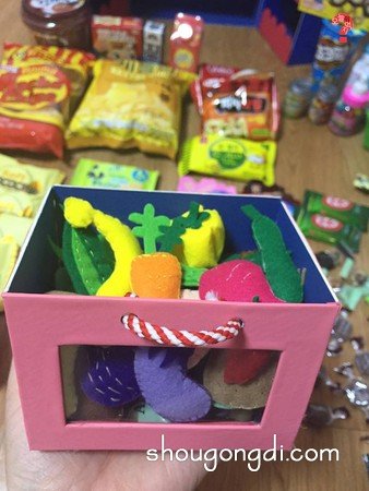 紙盒冰箱的制作方法 收藏零食的玩具冰箱制作 -  www.shougongdi.com