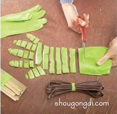 塑料手套廢物利用DIY 剪開可以當做橡皮筋用 -  www.shougongdi.com