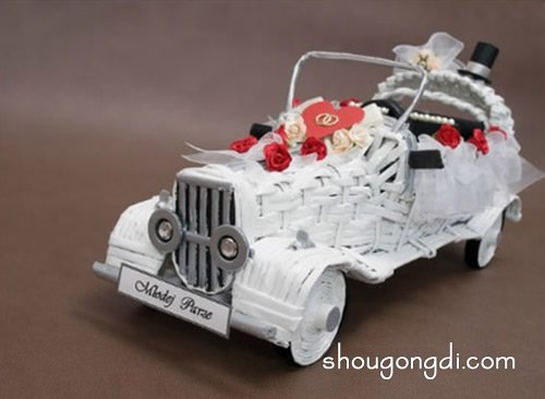 舊報紙編織婚車模型 廢物利用DIY婚車模型方法 -  www.shougongdi.com