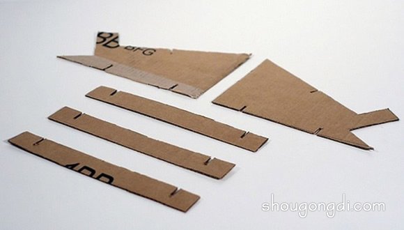 廢紙箱手工制作筆記本電腦支架的方法步驟 -  www.shougongdi.com