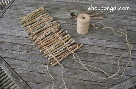 枯樹枝廢物利用DIY制作森系花瓶的方法步驟 -  www.shougongdi.com