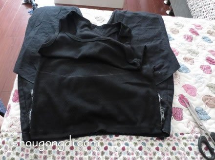 利用舊褲子和吊帶背心自制孕婦褲的方法- www.shougongdi.com