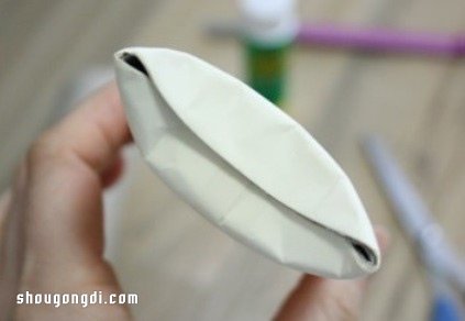 衛生紙卷筒廢物利用DIY制作漂亮禮物包裝盒- www.shougongdi.com