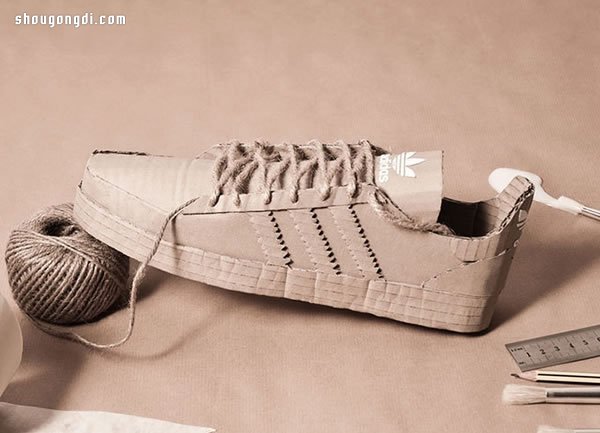 廢棄紙箱瓦楞紙板變廢為寶手工制作運動鞋- www.shougongdi.com