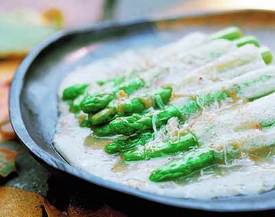蟹肉竹荪扒蘆筍