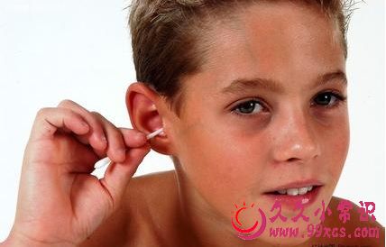 頻繁掏耳朵可能會耳聾和引起癌變