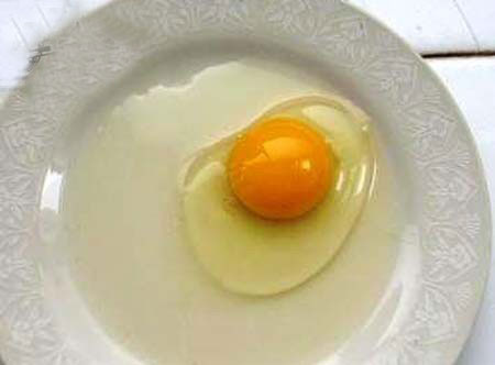 怎樣識別新鮮雞蛋 快速識別新鮮雞蛋的秘訣
