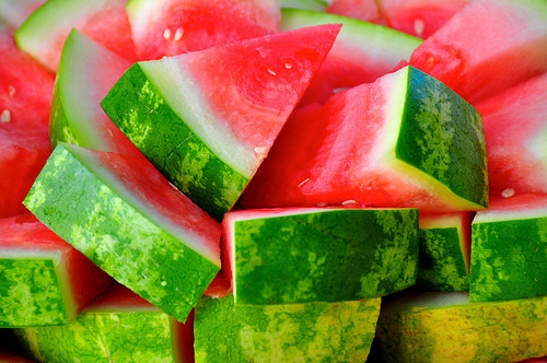 夏季西瓜皮的作用及吃法 解暑開胃還能利尿降壓