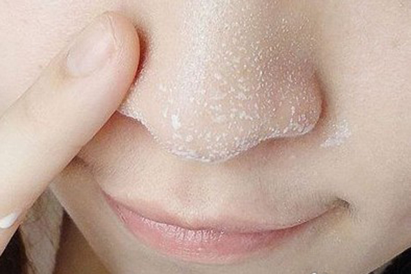 用鹽水洗臉對皮膚有什麼好處 鹽水洗臉注意事項