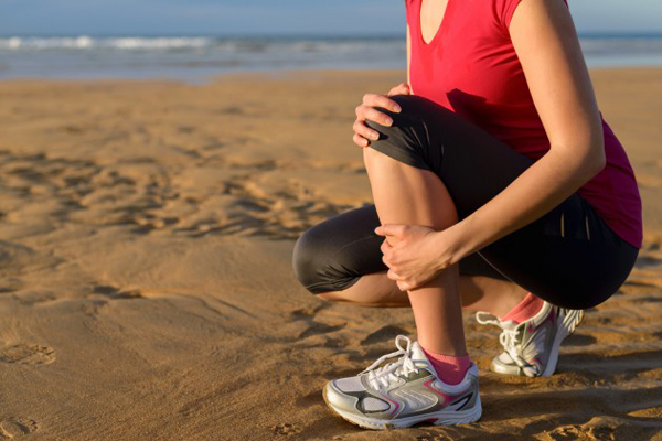 運動時腿抽筋怎麼辦 腿抽筋的原因及解決方法