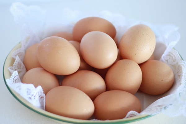 如何看雞蛋是否新鮮 鑒別雞蛋是否新鮮的技巧