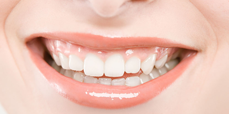十種能美白牙齒的食物 助你擁有一口健康牙齒