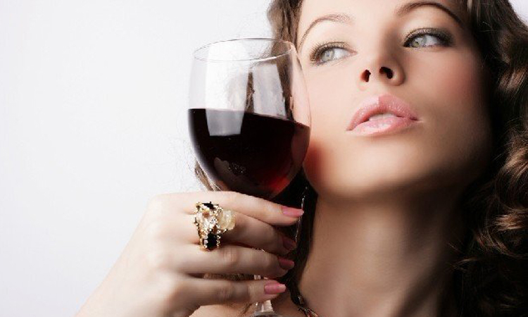 每天喝葡萄酒的好處 你意想不到的十大好處