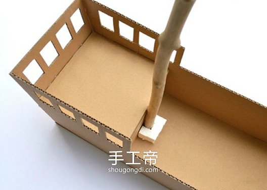 用瓦楞紙制作帆船模型 自制帆船模型怎麼做 -  www.shougongdi.com