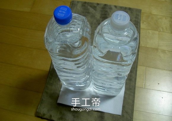 用礦泉水瓶怎麼熨衣服 不用熨斗熨衣服的方法 -  www.shougongdi.com