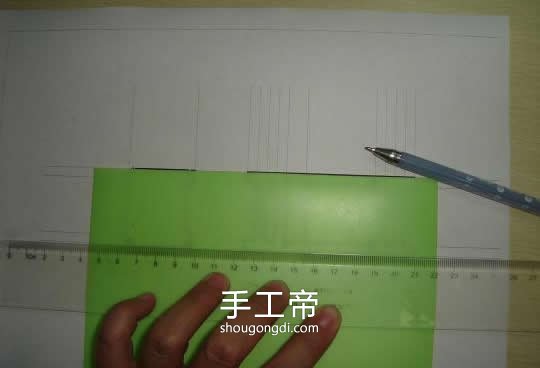 用洗發水瓶制作椅子模型 自制椅子模型怎麼做 -  www.shougongdi.com