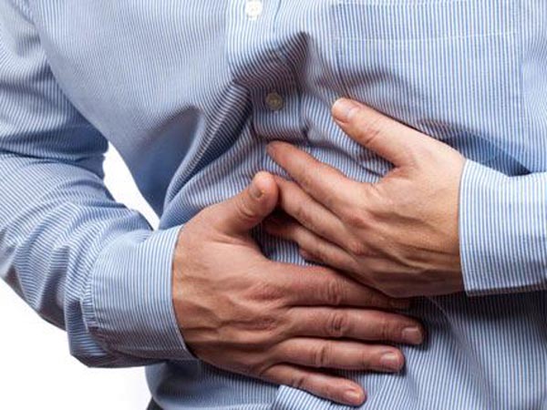 胃痛會不會是由胃癌引起的？一定要做胃鏡才能區分嗎？