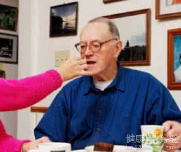 80歲老人的飲食如何進行搭配