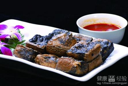 黑色經典臭豆腐加盟費多少錢