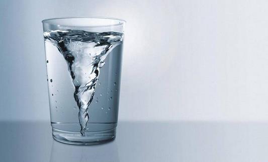 怎麼喝水能起到排毒作用？