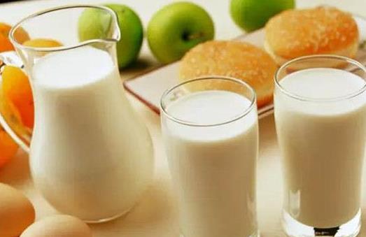 早餐奶比普通奶營養？揭密牛奶的六個謠言