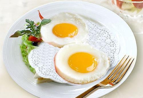 雞蛋怎麼吃營養價值最高？人一天吃幾個雞蛋最合適