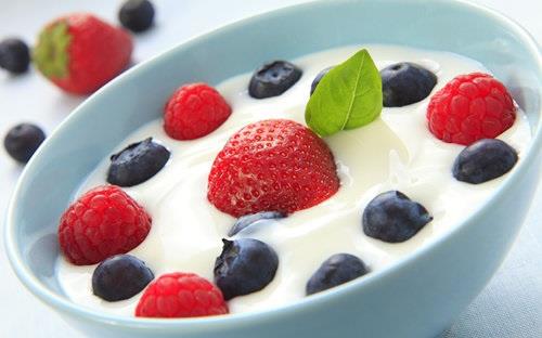 夏季怎樣喝酸奶更健康？夏季喝酸奶的注意事項