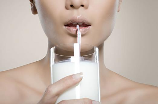 喝牛奶有什麼禁忌？六種錯誤喝奶方式如服毒