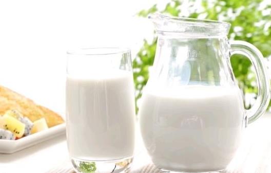 牛奶不宜煮沸後再喝 怎麼喝牛奶更營養