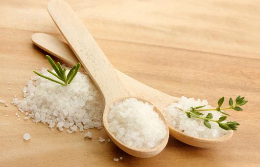 鹽吃多了有害健康！什麼人要少吃鹽？