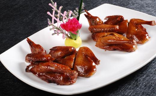 乳鴿的做法：油焖乳鴿怎麼做？