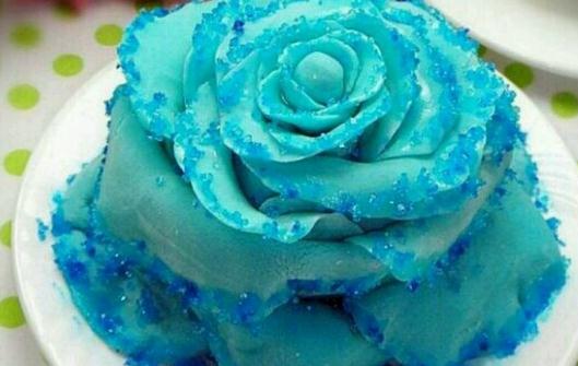 怎麼做藍色妖姬翻糖蛋糕？