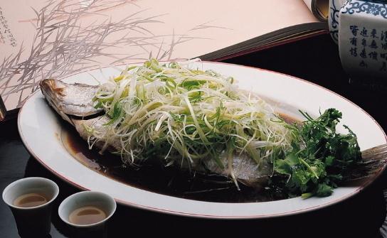 吃清蒸魚有什麼好處？清蒸魚怎麼做？