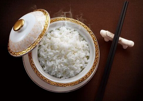 為什麼開水煮米飯更有營養？煮飯的小秘訣