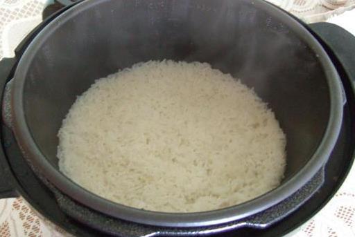 如何用高壓鍋蒸米飯？高壓鍋蒸米飯的做法