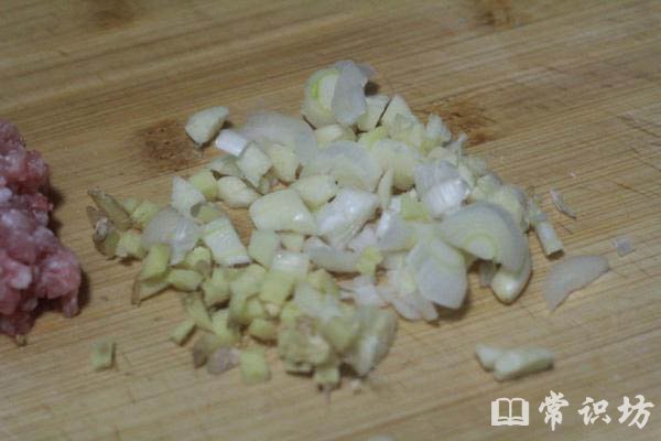 蔥姜蒜發芽能吃嗎＂廚房三寶＂怎麼用