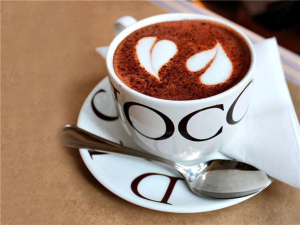 經常喝咖啡的人應注意同時補鈣
