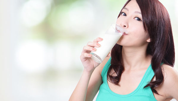 多喝牛奶可預防老年癡呆
