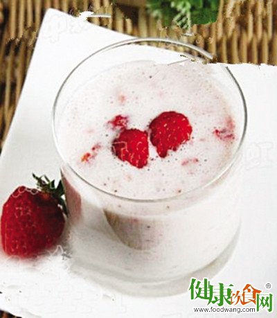 春天喝什麼好？推薦這款草莓薏米酸奶