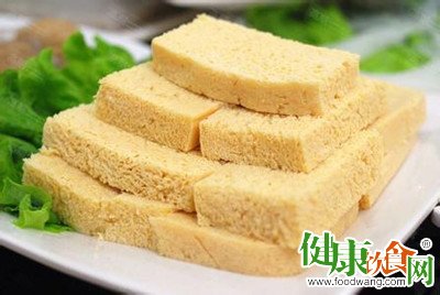 天冷吃什麼好？天冷宜凍些豆腐吃