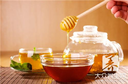 每天早晚喝蜂蜜水的好處有哪些呢