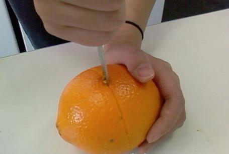 如何快速剝臍橙？臍橙皮怎麼剝更快
