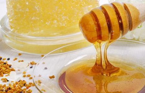 如何鑒別摻假蜂蜜？蜂蜜摻假怎麼辨別