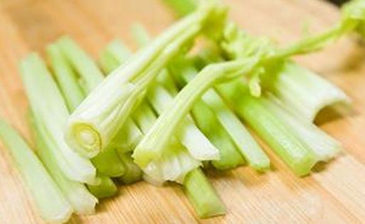吃芹菜有哪些好處？芹菜能堅固骨骼
